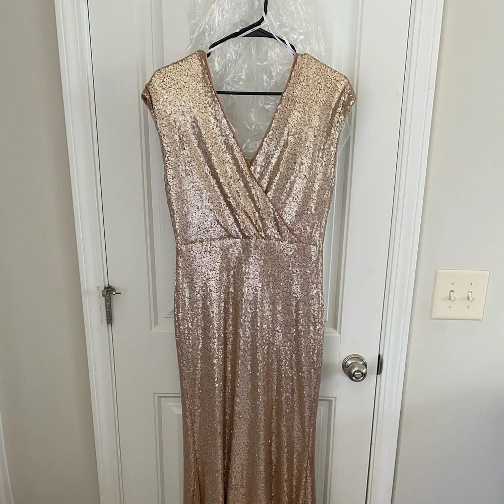 Lulu’s Floor Length Gold Sequin Dress - Picture 3 of 8